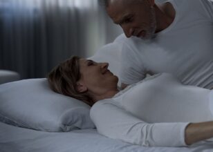 Fare l’amore in menopausa: la soluzione per i disturbi dell’area uro-genitale